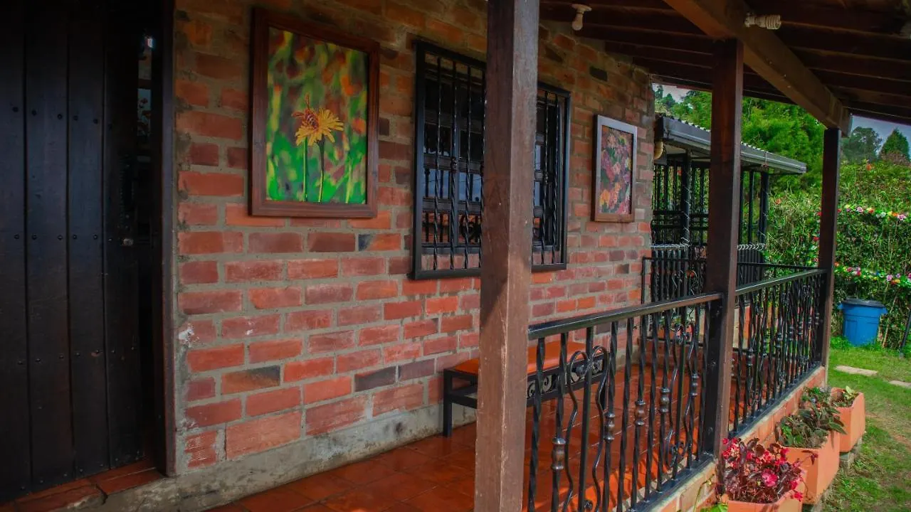 Casa De Arte Monte Sinai Vendégház Medellín Hétvégi ház