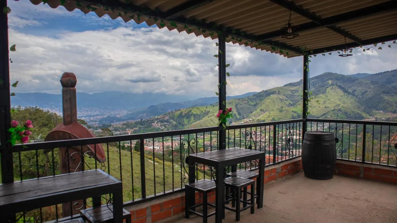 Casa De Arte Monte Sinai Vendégház Medellín